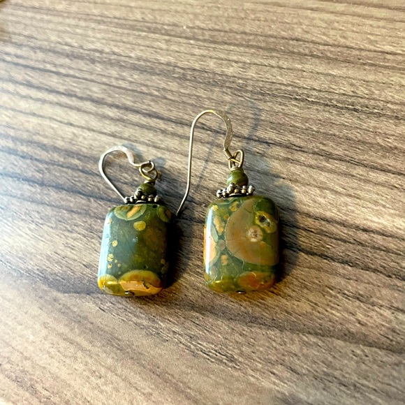 Stone earrings - Picture 1 of 1